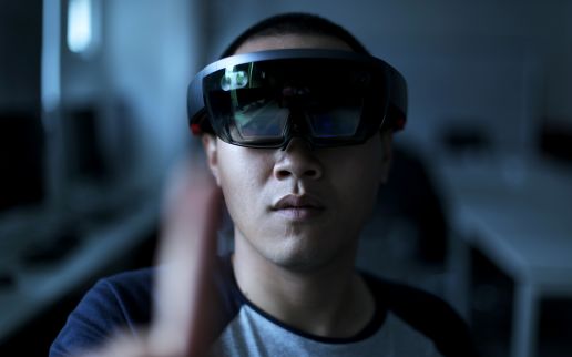 Develop Mixed Reality App for Field Service Applications